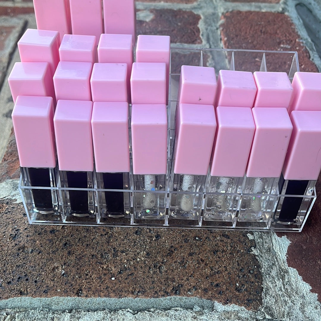 Victoria’s Secret.! Color changing lipgloss 
